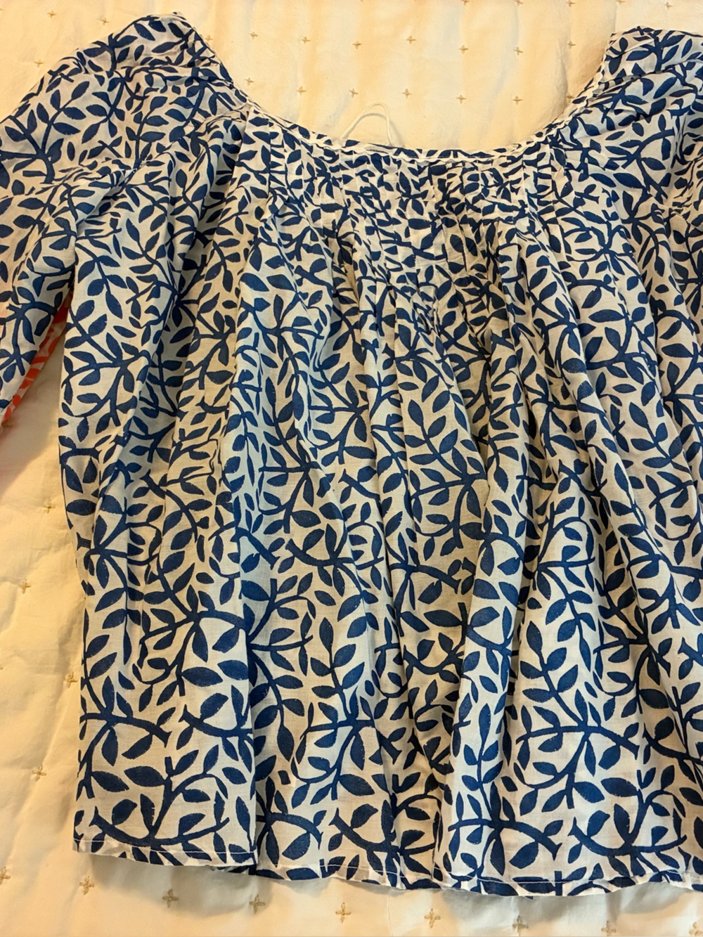 Thierry Colson Blue & White Leaf Print Blouse with Coral Sleeve Accents - Picture 2 of 4